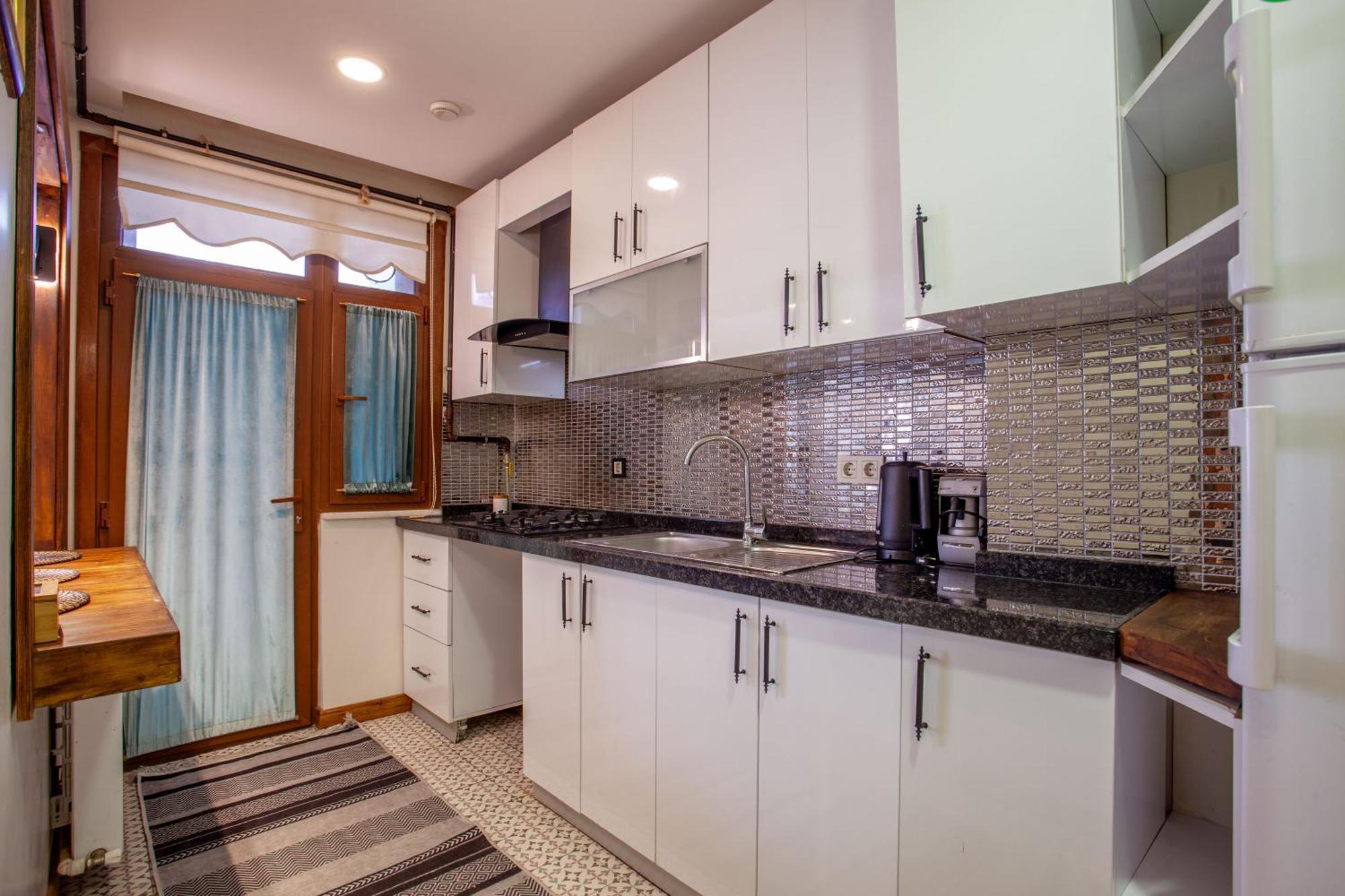 Super House 75 Mt 2 Bedrooms 1 Living Center *